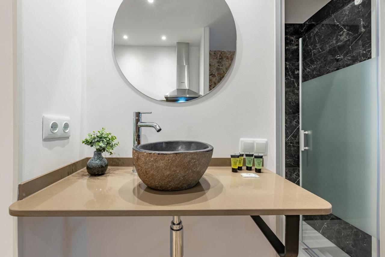 Stone Wall Apartment En Barri Port Maritim Tarragona Bagian luar foto